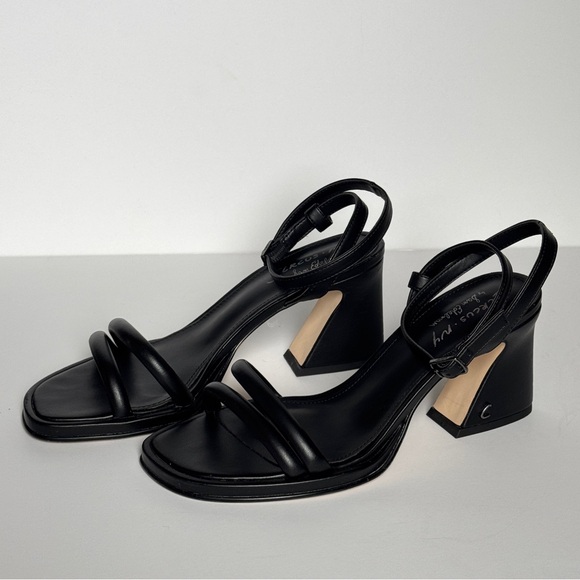 Circus by Sam Edelman Shoes - Circus by Sam Edelman Black Strappy Block Heel Sandals - Size 7.5